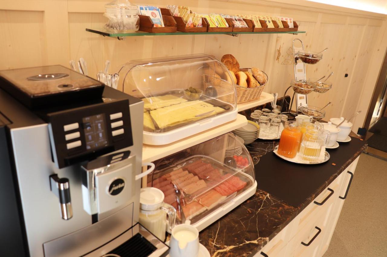 Haus Alpenflora Apartment Флирш Екстериор снимка