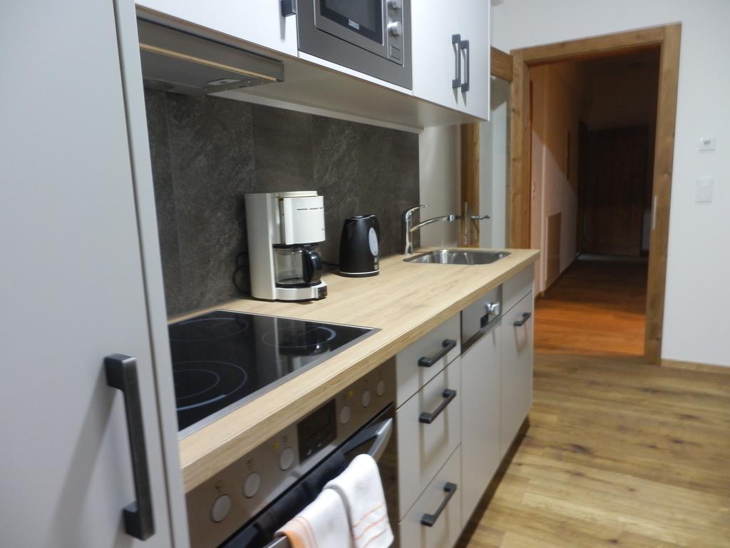 Haus Alpenflora Apartment Флирш Екстериор снимка