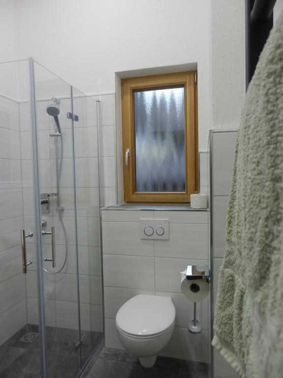 Haus Alpenflora Apartment Флирш Екстериор снимка